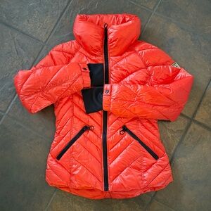GUESS Women's Vibrant Orange and Black Puffer Jacket